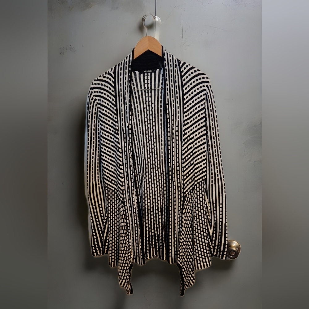 NIC+ZOE Black and White Striped Sweater